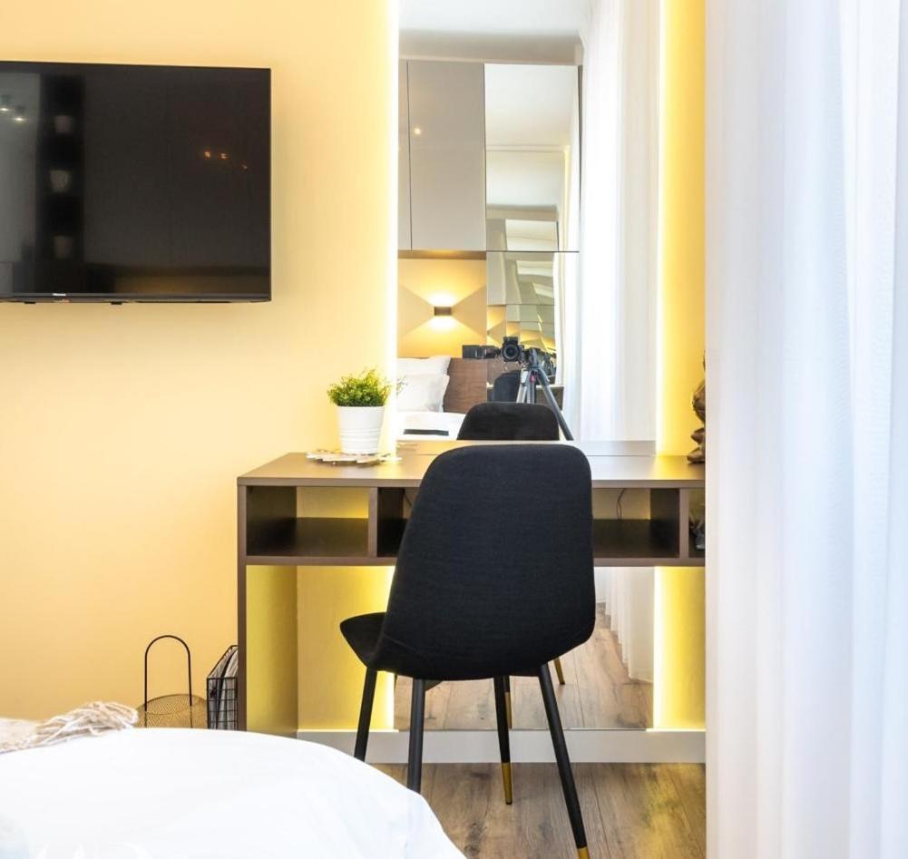 Majestic Apartament With View In Magheru Bucureşti Ngoại thất bức ảnh