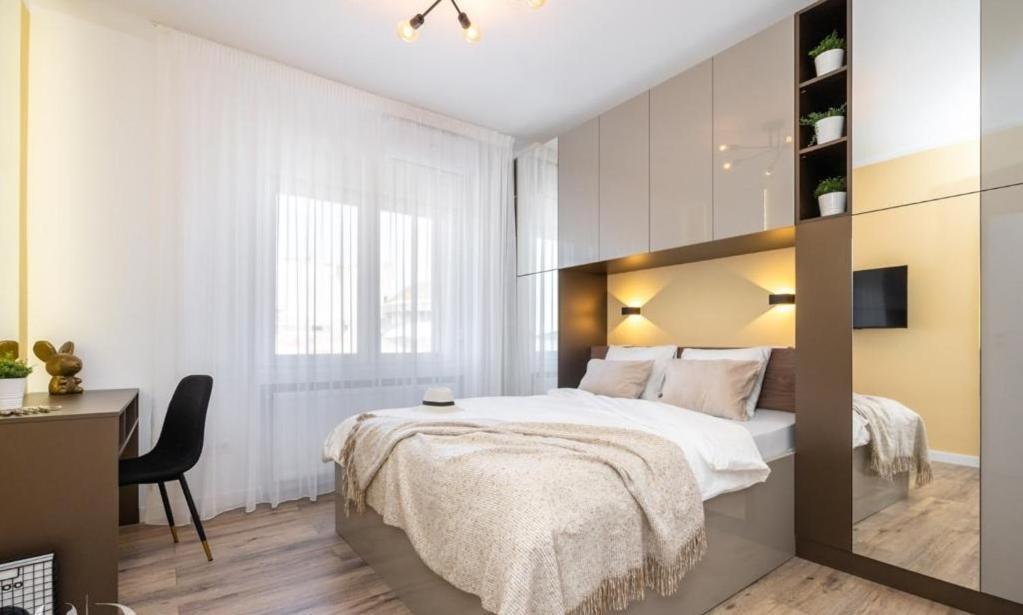 Majestic Apartament With View In Magheru Bucureşti Ngoại thất bức ảnh
